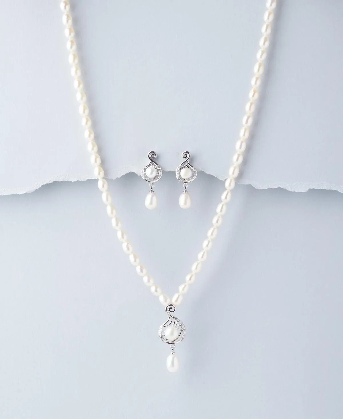 Elegant Real Pearl Necklace Set