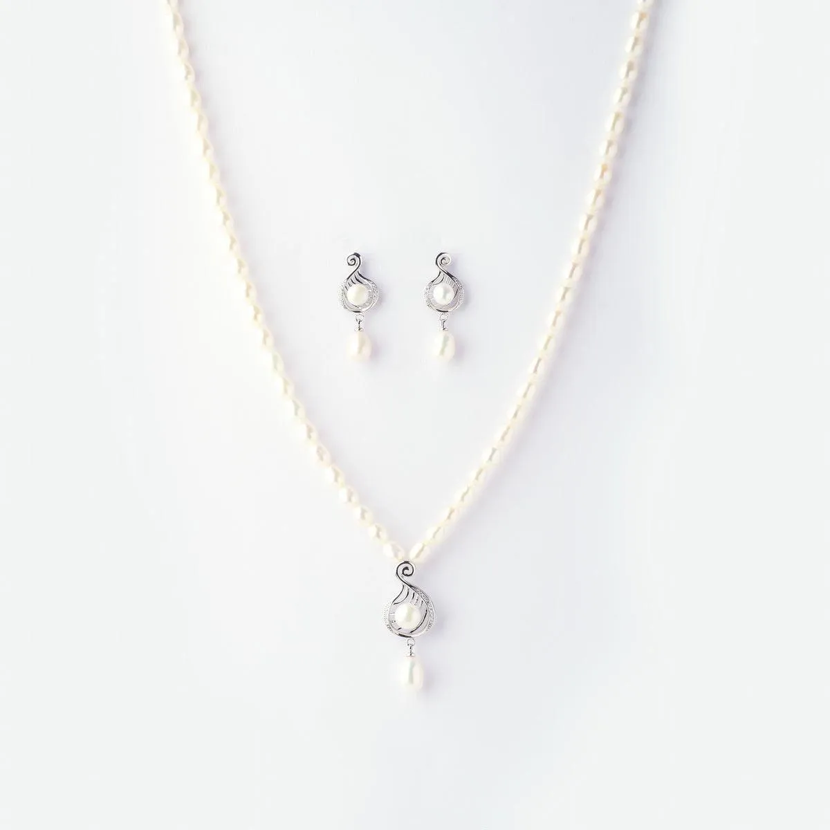 Elegant Real Pearl Necklace Set