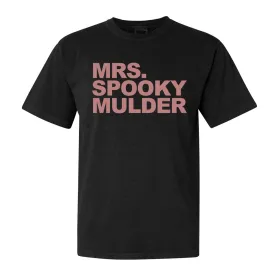 Mrs. Spooky Mulder - Black T-Shirt